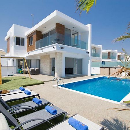 Villa Lynn Boutique Beachfront Aya Napa Dış mekan fotoğraf