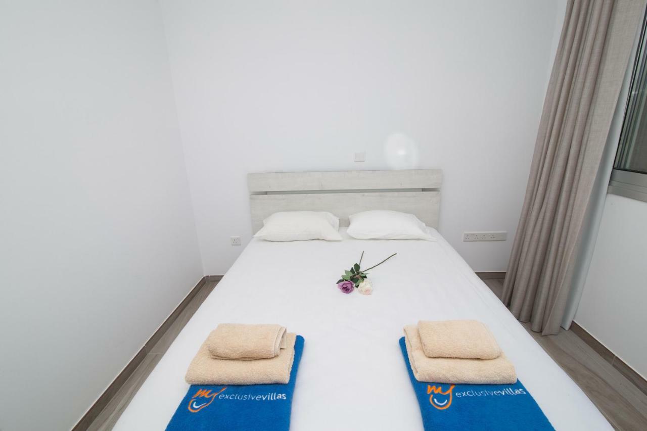Villa Lynn Boutique Beachfront Aya Napa Dış mekan fotoğraf