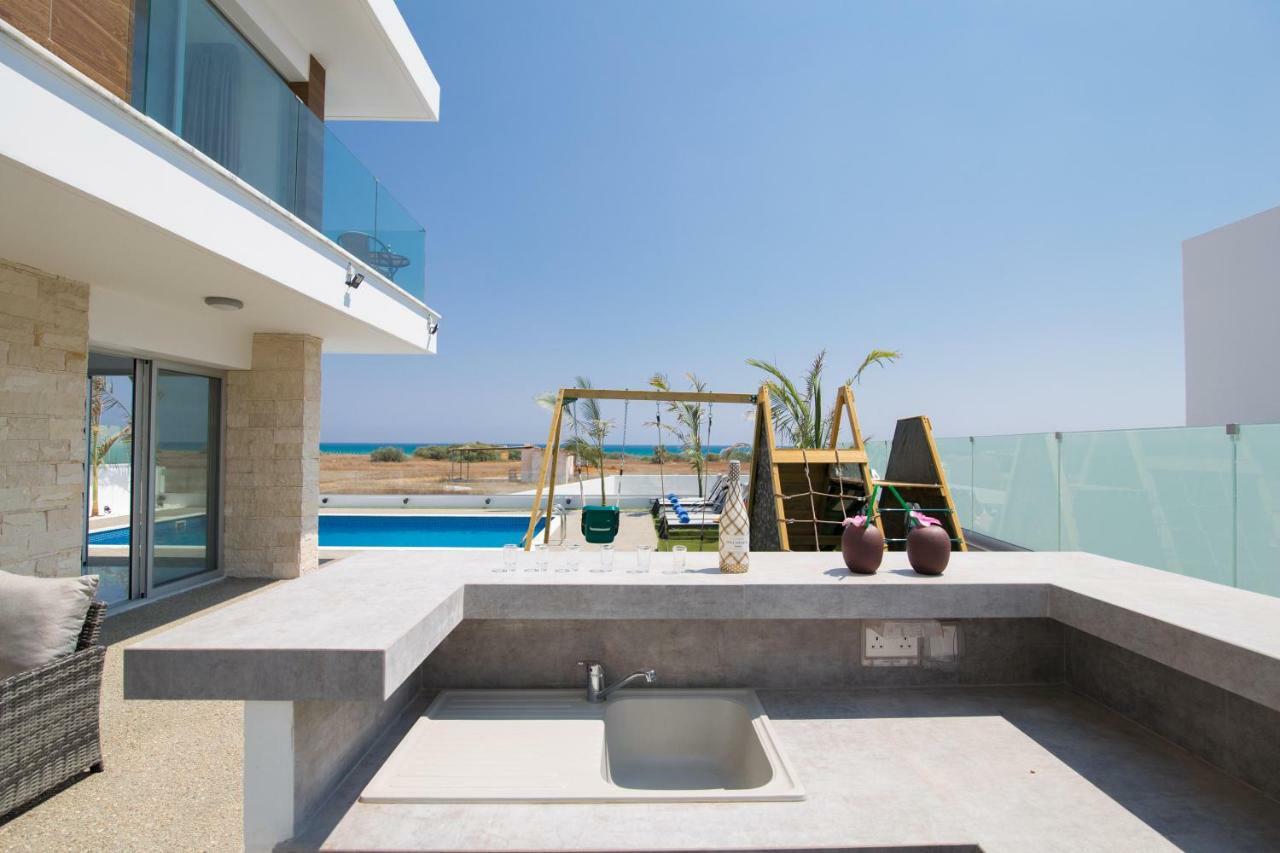 Villa Lynn Boutique Beachfront Aya Napa Dış mekan fotoğraf